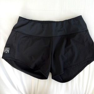 Oiselle Roga Shorts